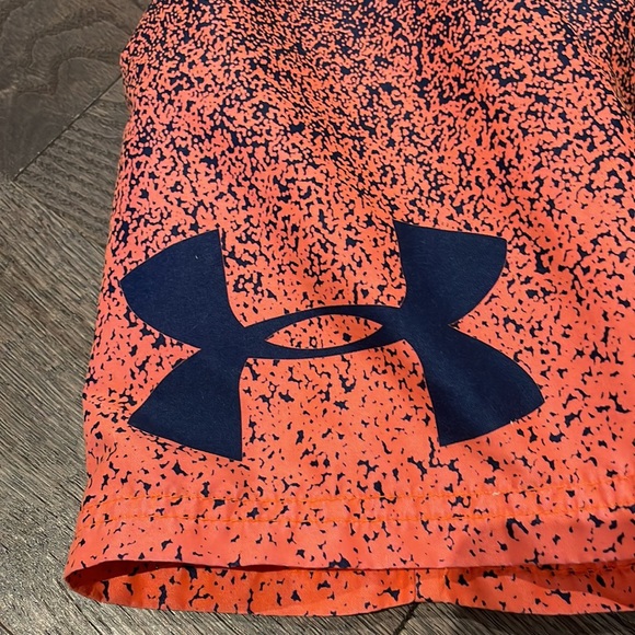 Under Armour sz S youth swim shorts - Picture 5 of 5